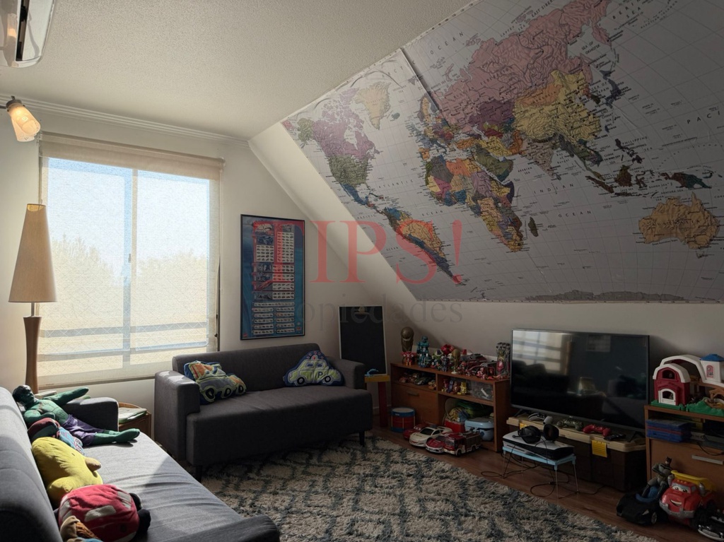 TIPSPROPIEDADES VENDE CASA EN CALLE BLUDENZ ALT. 4900, LO BARNECHEA