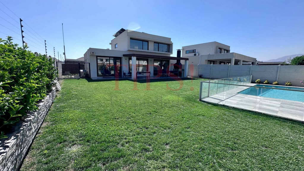 TIPSPROPIEDADES VENDE CASA EN SANTA FILOMENA 12901, CONDOMINIO TAIQUÉN II, CHICUREO